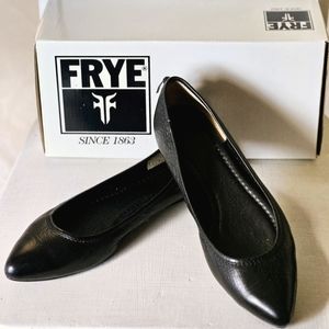 Frye Regina Ballet Flat, Size 8M, Black leather
